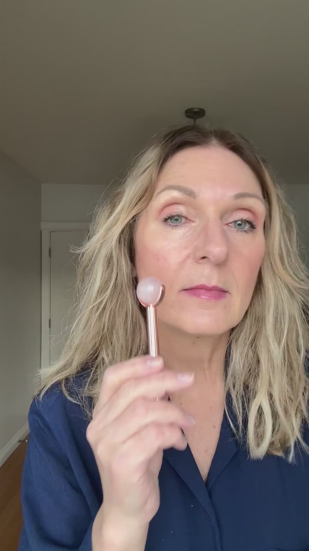 Roller Facial Massage Device